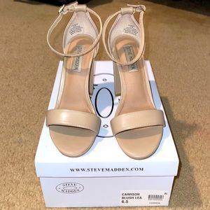 Steve Madden Carrson heels in blush leather